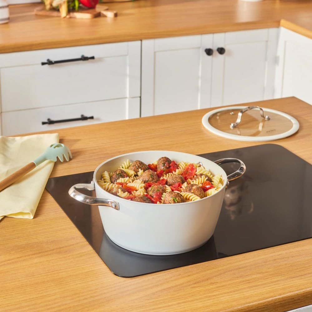Karaca Cream Swiss Crystal Almond 24 Cm Non‑Stick Induction Shallow Casserole With Lid – Pfas/Pfoa‑Free Ceramic Coating, Dishwasher Safe, Finish
