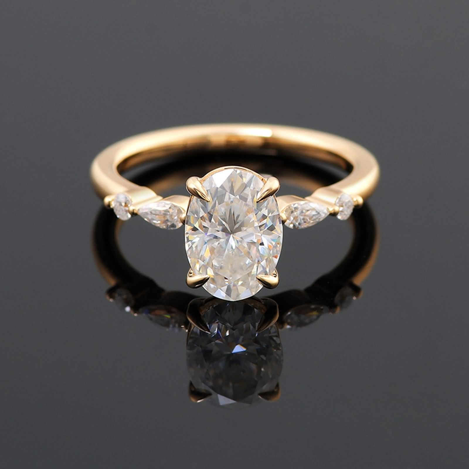 Anillo vintage para mujer, delicado con 4 garras, moissanita ovalada de oro amarillo, regalo de aniversario de boda