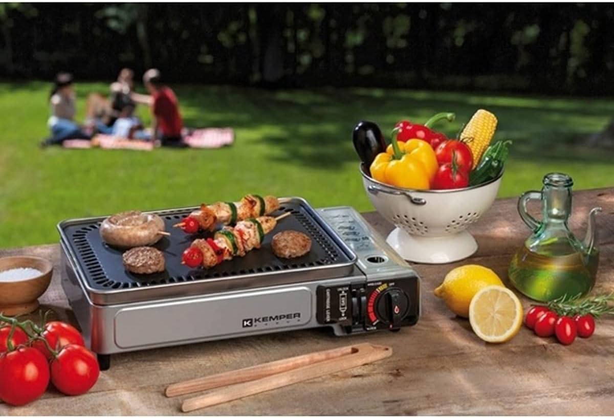 Piastra gas portatile 2300W Kemper piastra antiaderente + 4 cartucce gas campeggio + valigia di trasporto Piastra gas portatile 2300W Kemper piastra antiaderente + 4 cartucce gas campeggio + valigia di trasporto