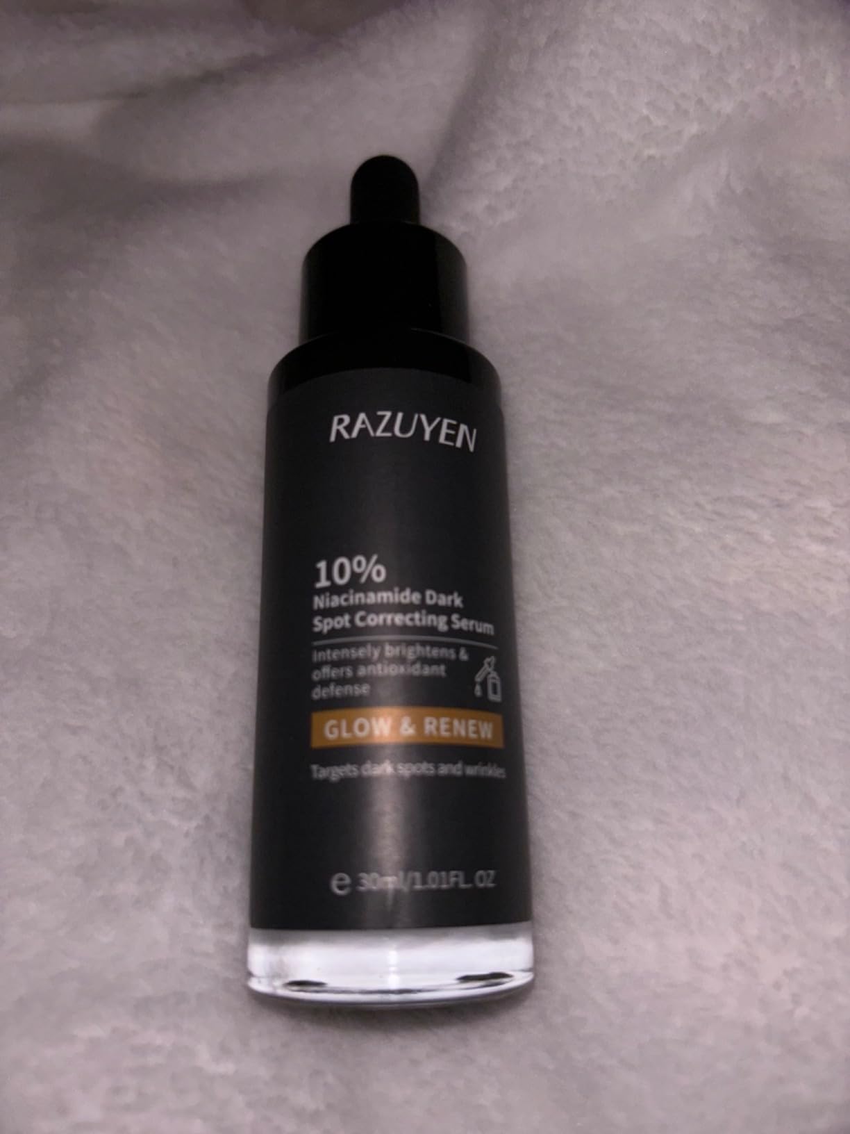 RAZUYEN 10% Niacinamide Serum, Panthenol, Arbutin Face Serum to Help Improve Uneven Skin Tone and Soothing Skin, Hydrating Serum for Radiant Skin, 30 ml