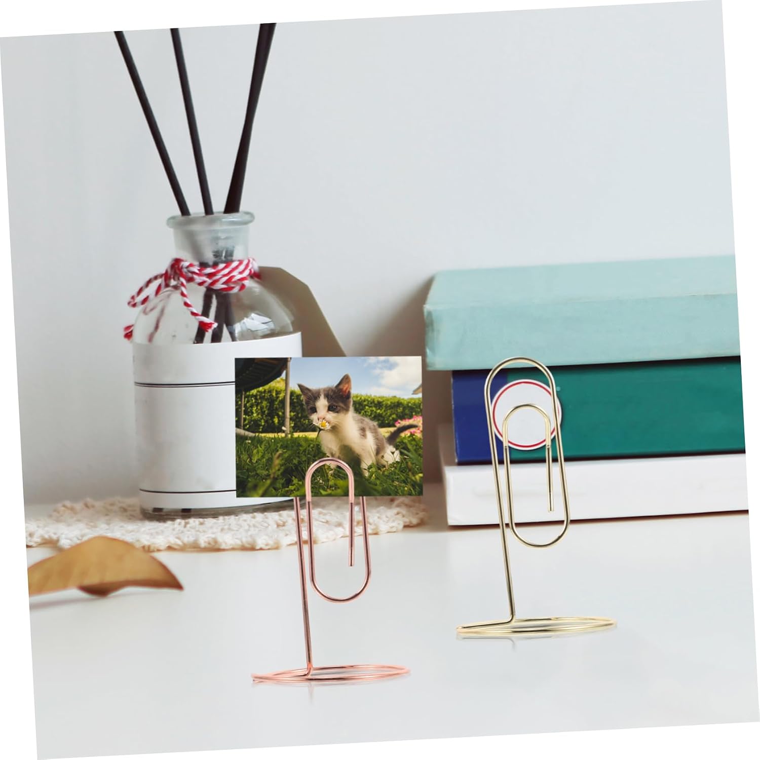 2Pcs Metal Photo Clip Holder with Electroplated Finish Vertical Card Stand for Desk Organization Metal Business Card and Picture Display Stand for Office and Home Use