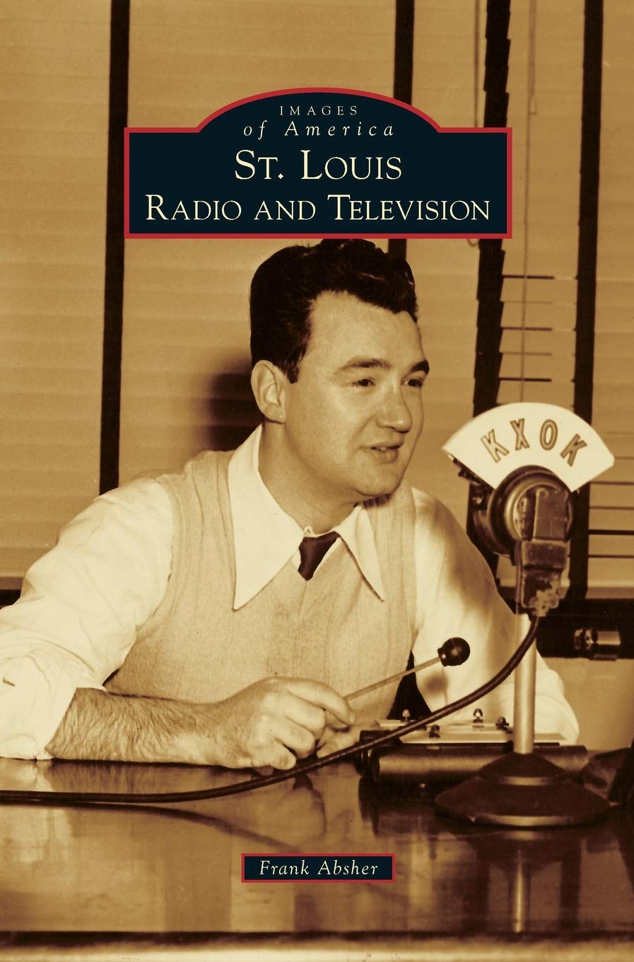 St. Louis Radio and Television meuble vintage en bois massif