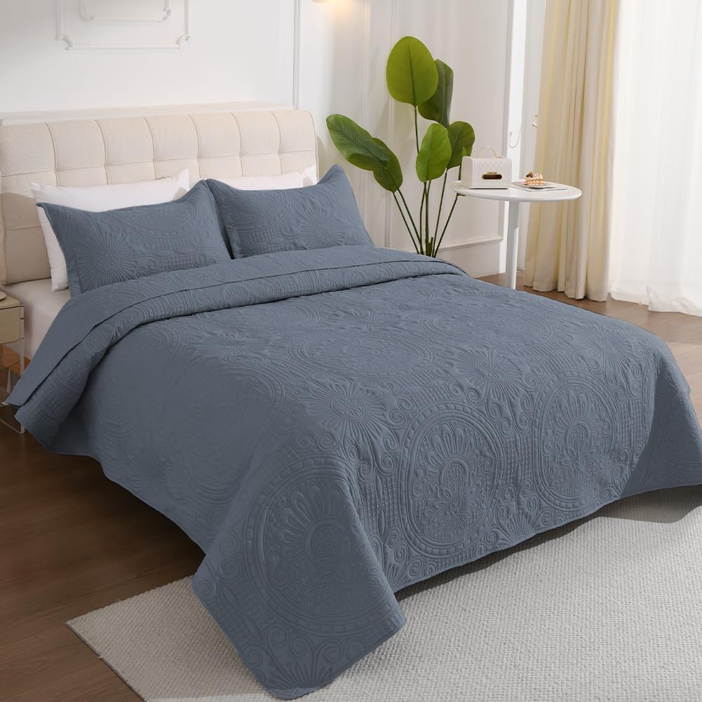 DUJUIKE Colcha Acolchada Ligera para Todas Las Estaciones, con 2 Fundas De Almohada De 50x90 cm, Colcha Acolchada Estampada, Multiusos para Cama Doble Matrimonio de 150 cm (Azul Grisáceo, 240x260cm)
