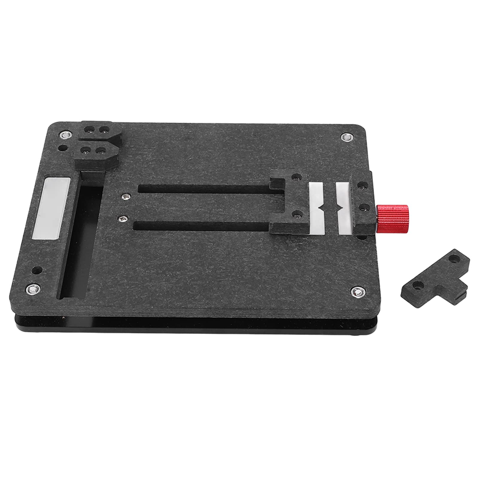 Support de maintenance pour cartes mères évitant les glissements lors du retrait de colle