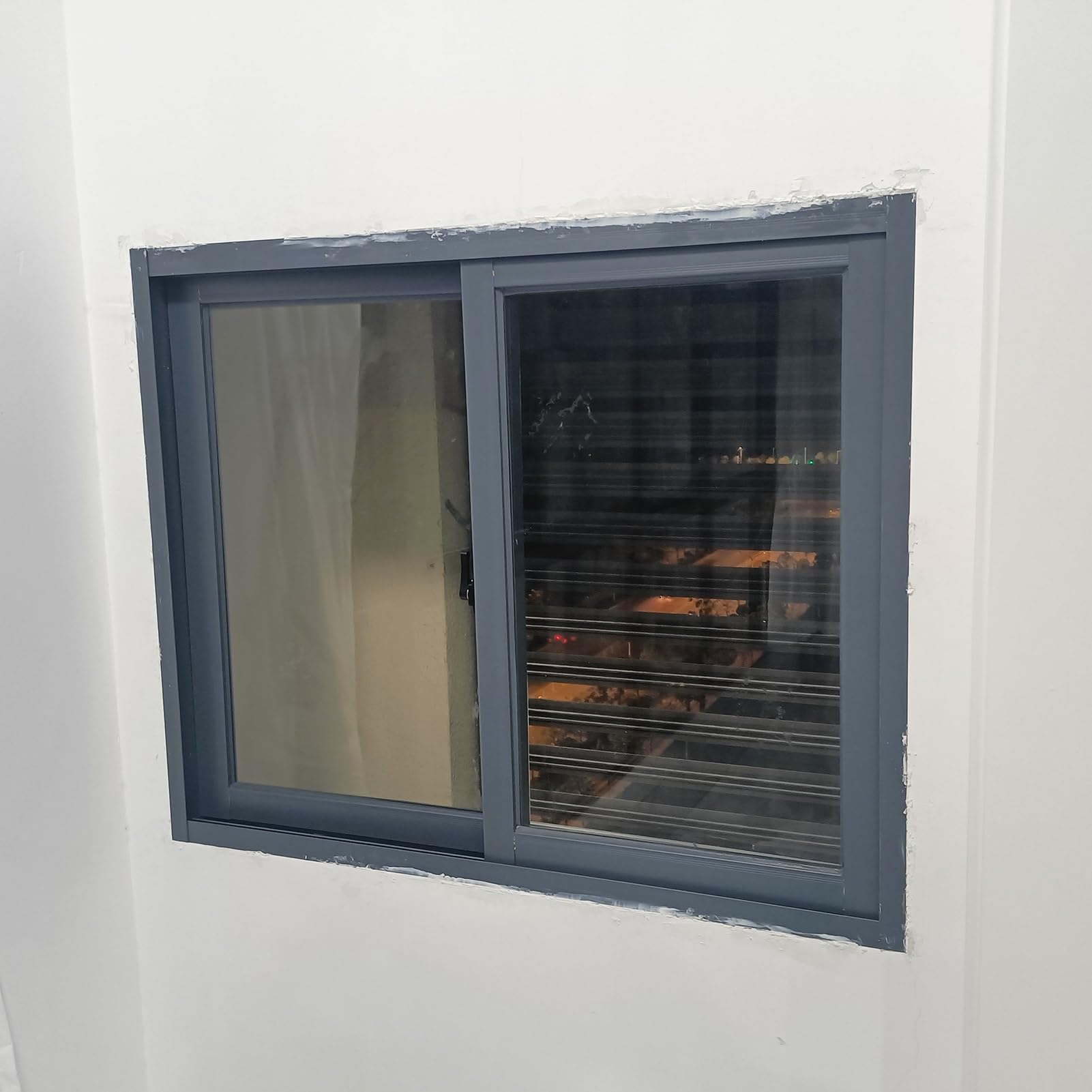 Ventana de gallinero, ventana corrediza con vidrio y pantallas, fácil instalación para gallinero