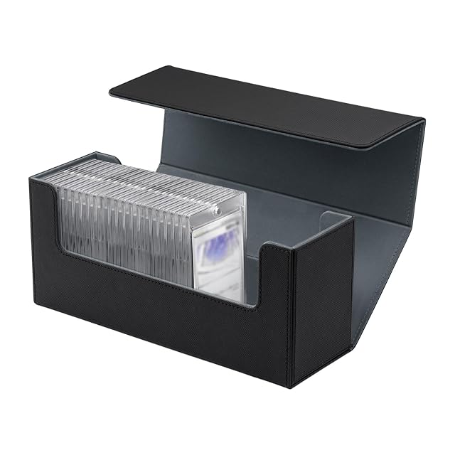 Tolesum Caja de Almacenamiento para MTG, Box para 580+ Nuevo Cartas sin Funda/35pt Fundas Cartas Magic, Magnetic Flip Box con Cuero de PU para Carta de Magic Commander TCG - Negro
