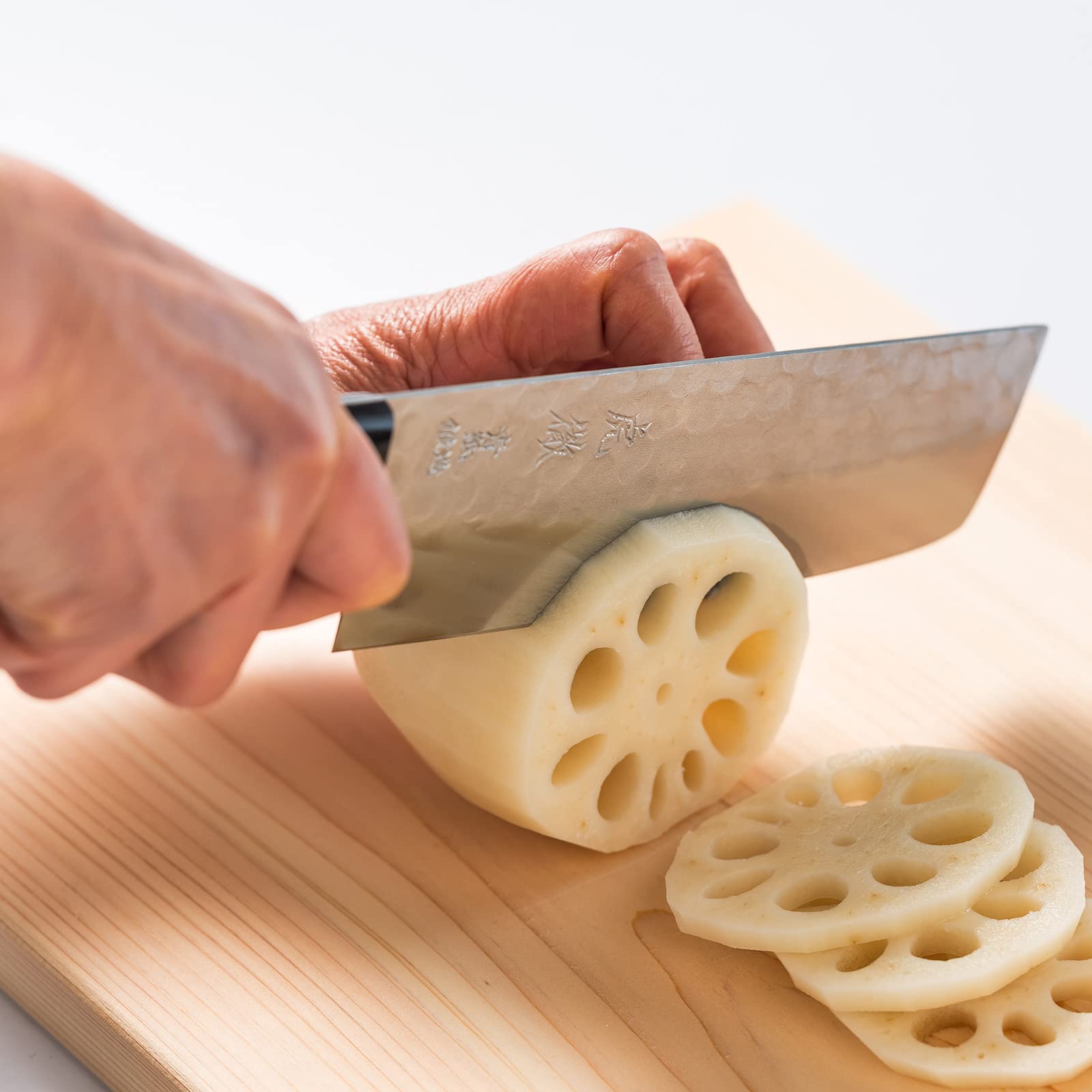 Amazon｜安田刃物(Yasuda Hamono) 虎徹 包丁 日本製 ヤスキハガネ 青紙