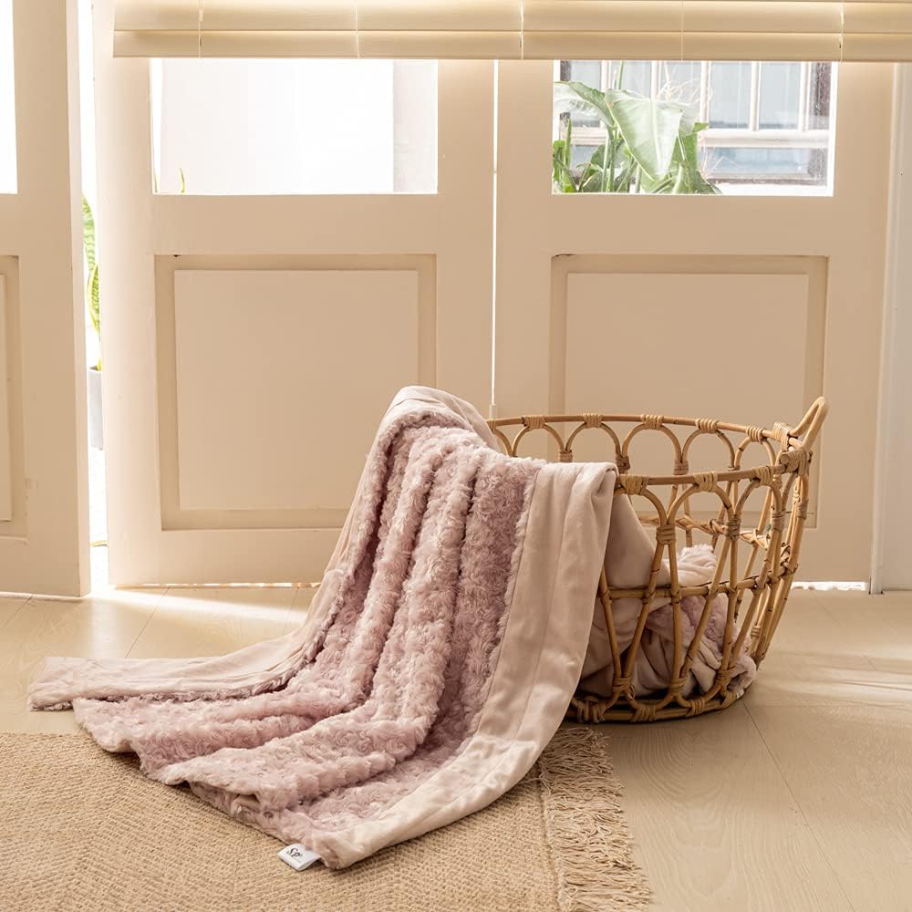 Simple&Opulence Plush Fluffy Throw Blanket Tridimensional Rose Pattern Soft Warm Microfiber Cozy Chic Shaggy Reversible Coverlet for Girls Home Décor Couch, 90"x 88" (Queen, Pink)