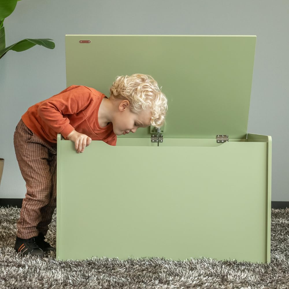 Bandits & Angels Holzspielzeugkiste Aufbewahrungsbox XL Retro Grün – Sicherer Verschluss mit Gasfeder – Maße 80x50x50 cm – Retro Grüne Spielzeugkiste fürs Kinderzimmer