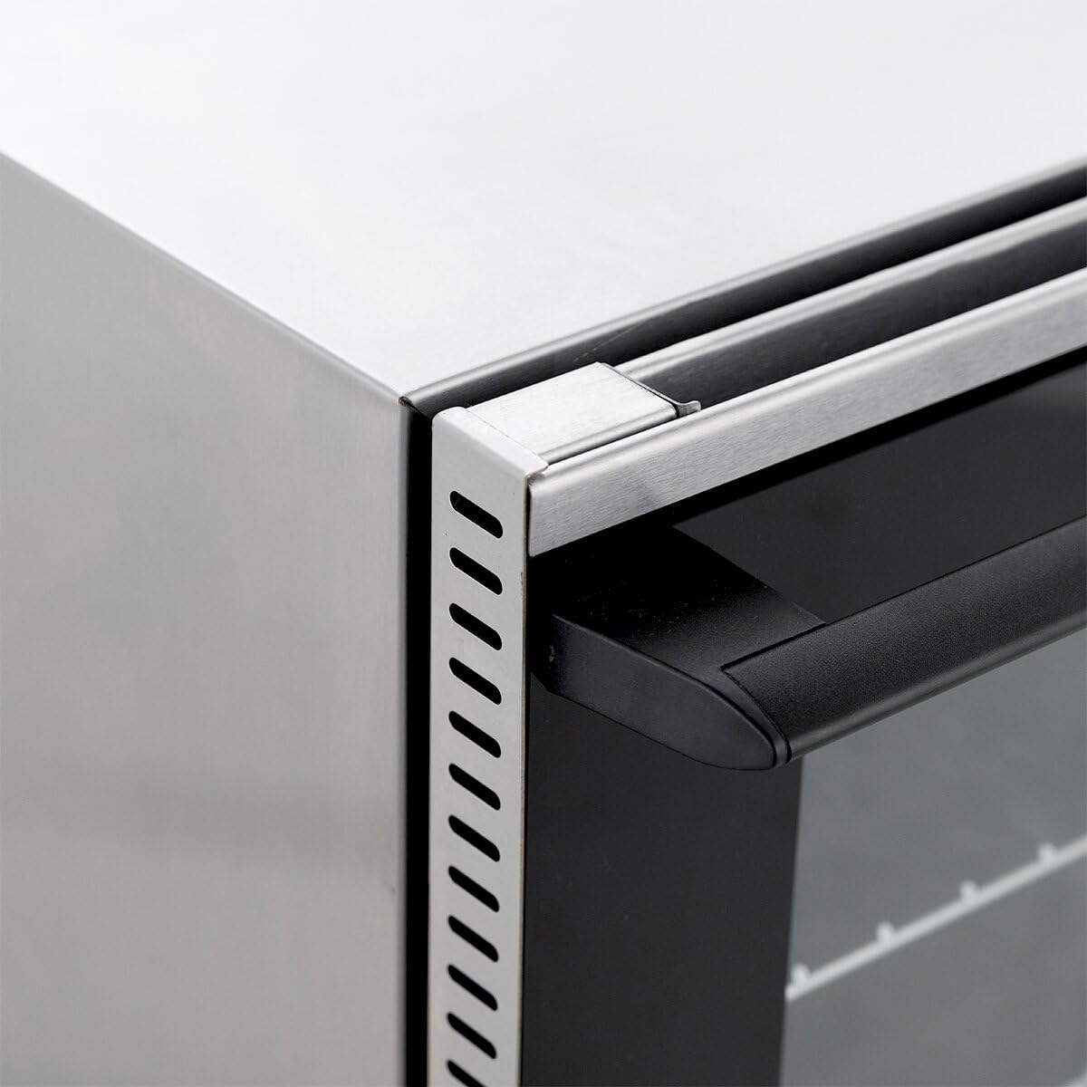 GastroHero Heißluftofen ECO 4x GN 2/3 – kompakter Umluft-Ofen mit Dauerheizfunktion aus Edelstahl – Profi Tischgerät für Gastronomie, Bäckerei & Catering