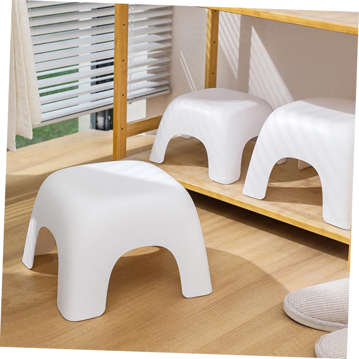 UKCOCO Non Slip Plastic Step Stool with Handle Stackable Lightweight Footstool for Small Sitting Stool for Bathroom Kitchen and Living Room Use