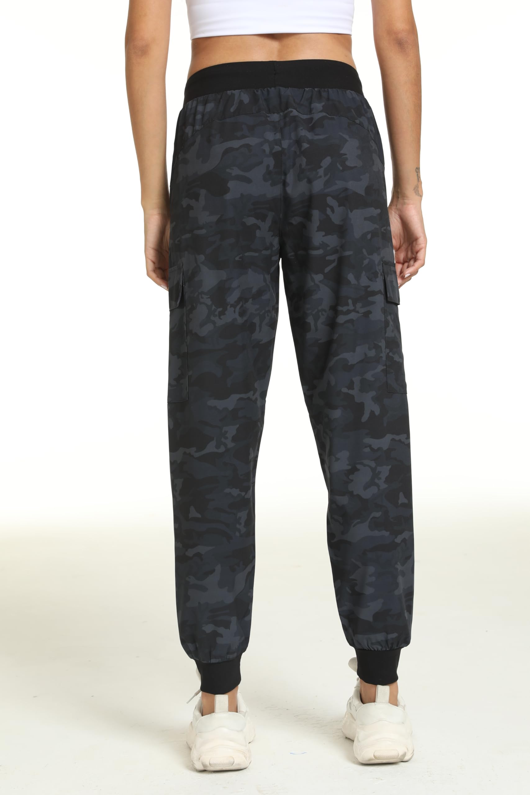 Rrosseyz Womens Cargo Pants with Pockets-Lightweight Quick Dry Waterproof Hiking Pants for Travel Casual Athletic and Outdoor(Black Grey Camo,M)