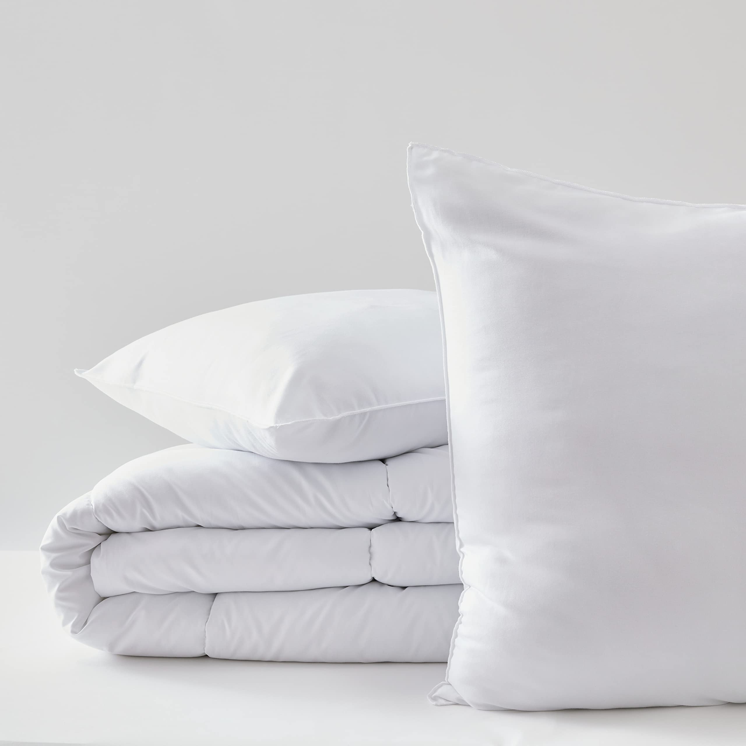 Couette 140x200 cm microfibre douceur absolue et oreillers ergonomiques univers decor