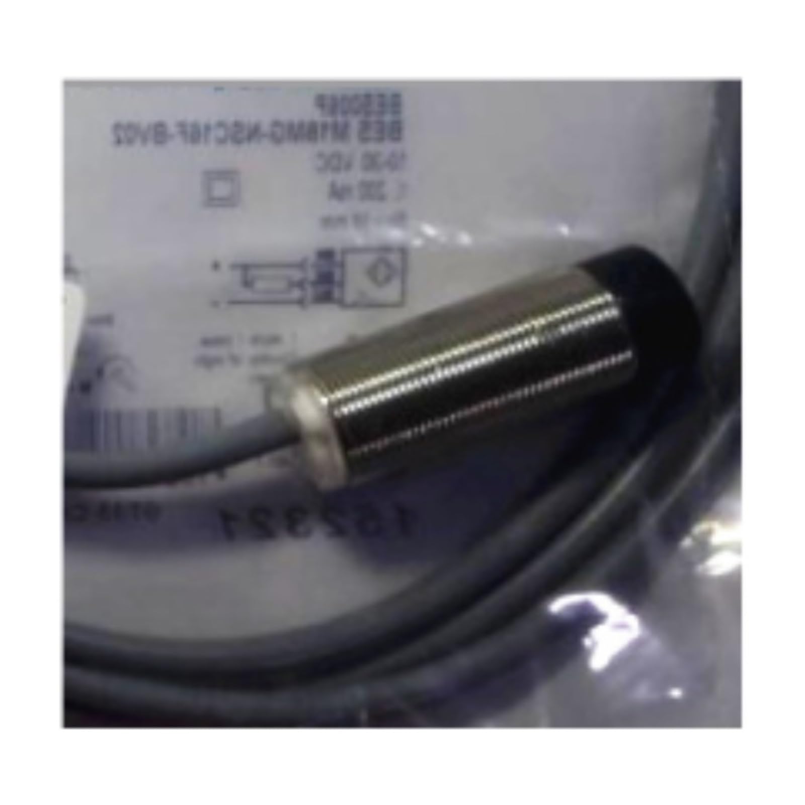 Capteur M18MG-PSC16F-BV02 avec détection BESM18MG-NSC16F sans contact