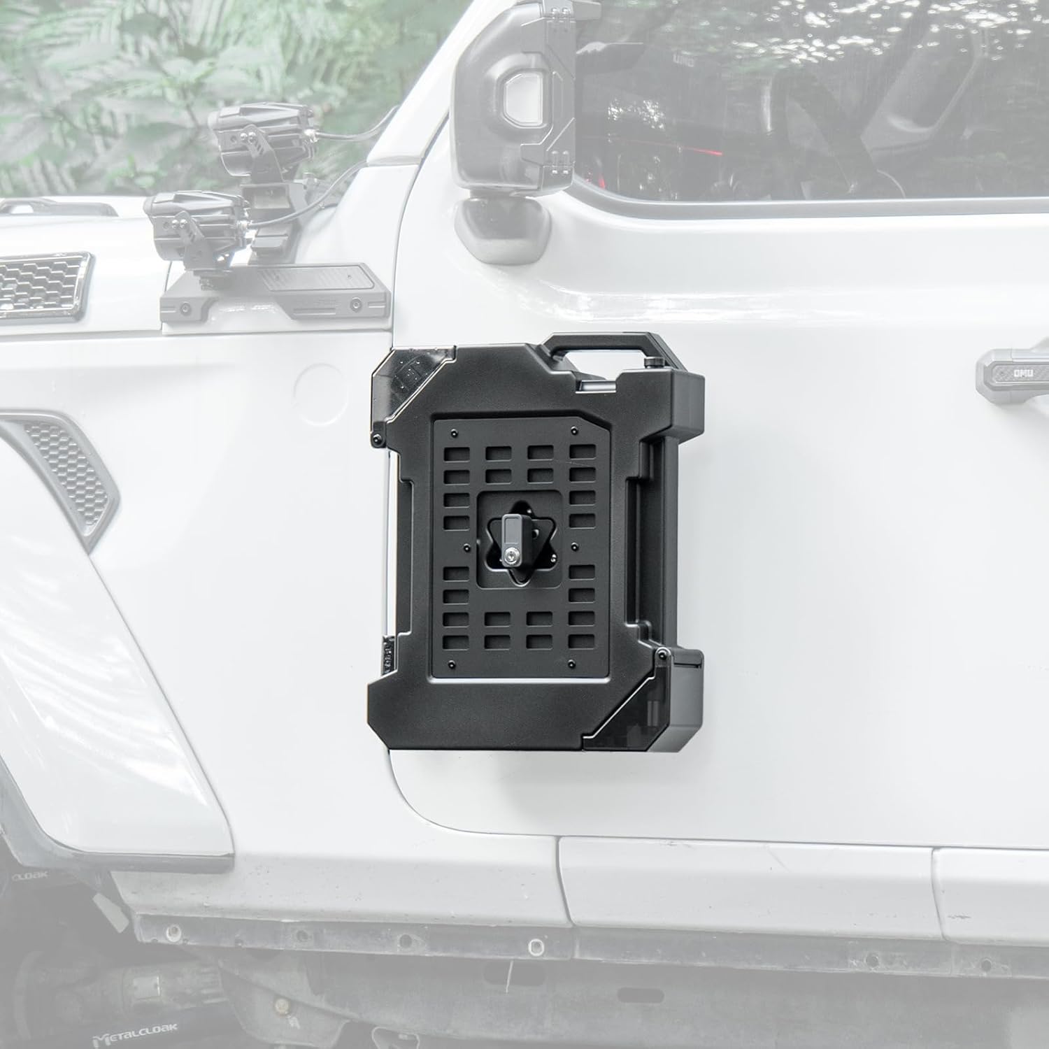 MAIKER 9L Door Hinge Mounted Water Can with Faucet Drinking Water Bucket Bottle Compatible with Jeep Wrangler JK JL 2007–2025 & Gladiator JT 2020–2025 with Lock Bracket