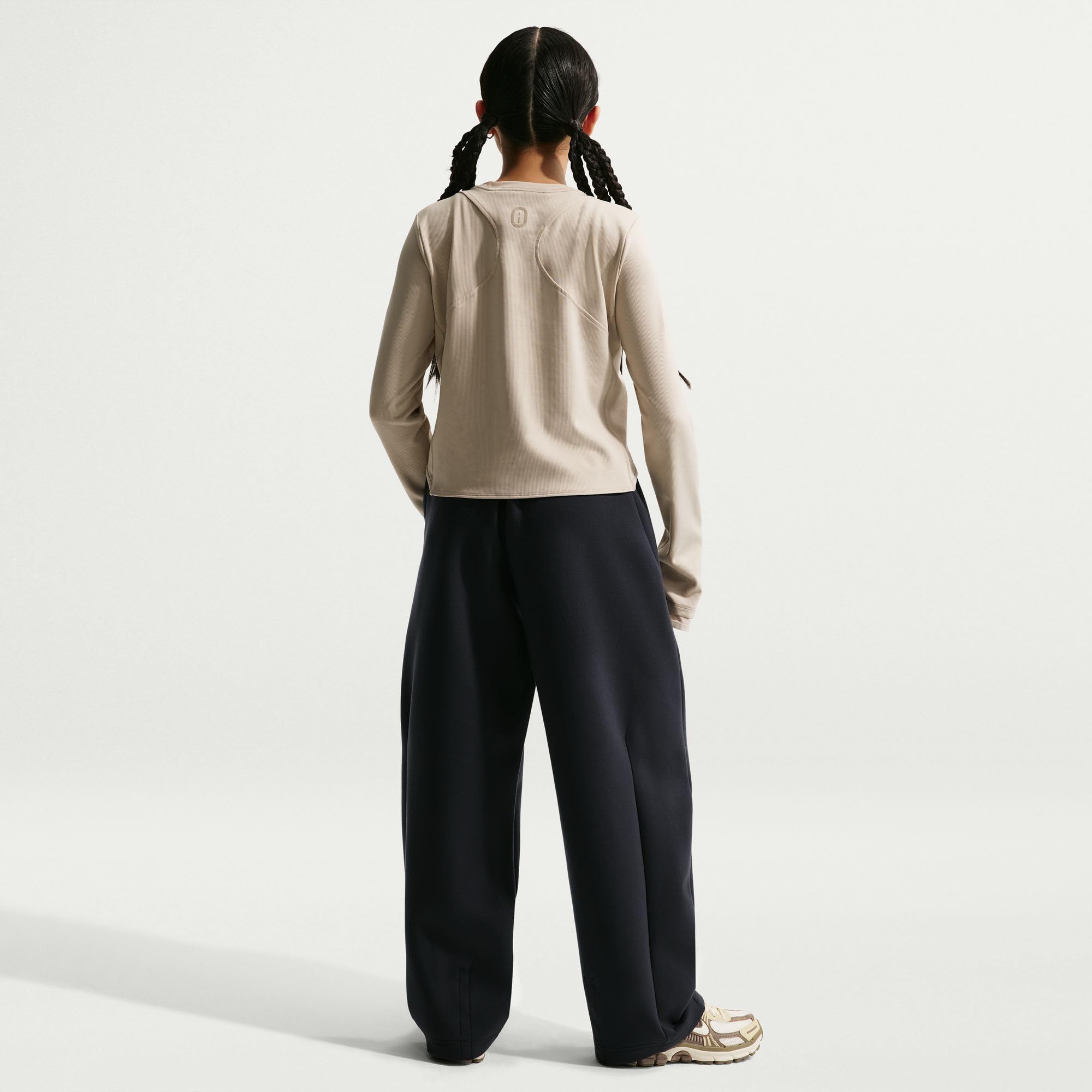 NIKE MAVN Strickhose mit Therma-FIT-Technologie und hohem Bund für Mädchen, IM1764