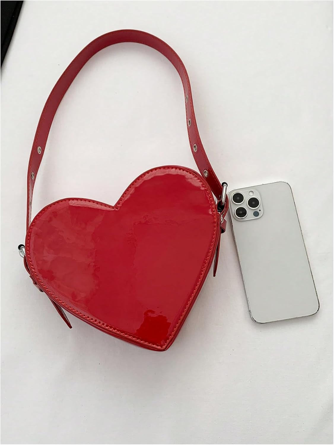 QWINEE Women's Cute Heart Shaped Shoulder Bag Zipper Small Novelty Handbag with Adjustable Strap - Image 3
