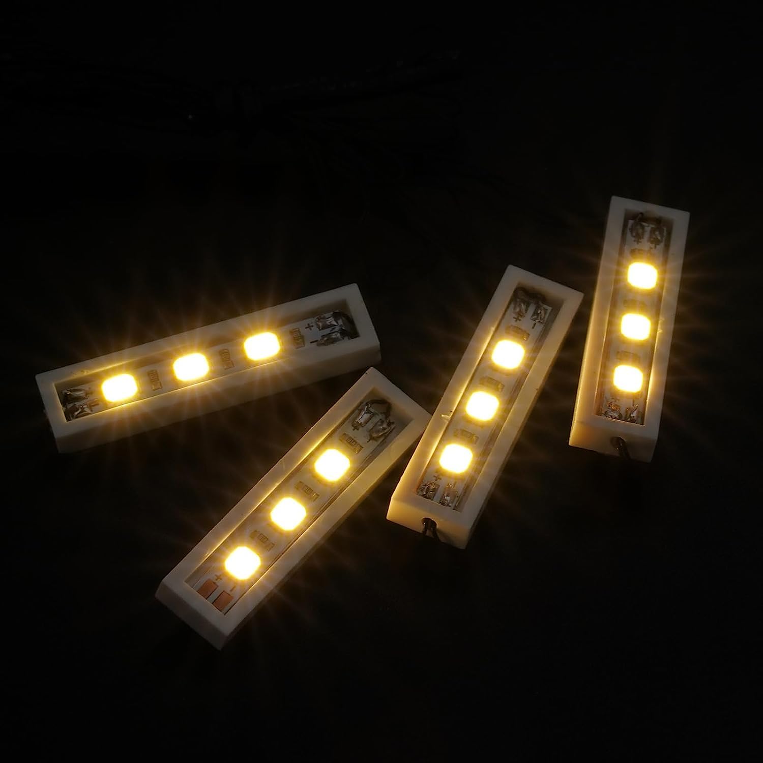 4 x White LED Downlights 1x4 Stones/Warm White in One Row (Four in One Downlights), USB Powered - 100% Compatible with Lego Bricks