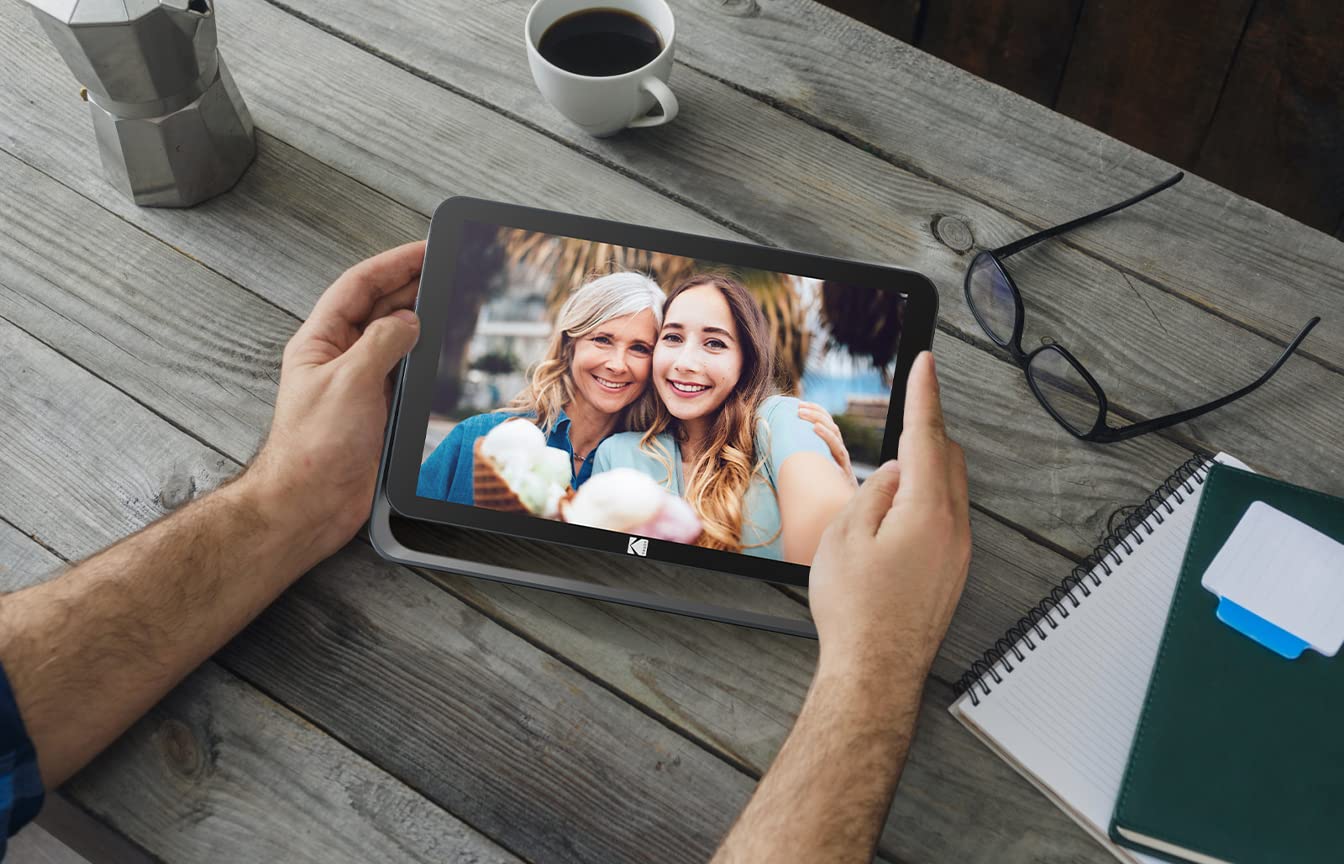 KODAK デジタルフォトフレーム 10.1インチ RWF-109 32GB Amazon.com : KODAK RWF-109 WiFi Digital Photo Frame, 10.1