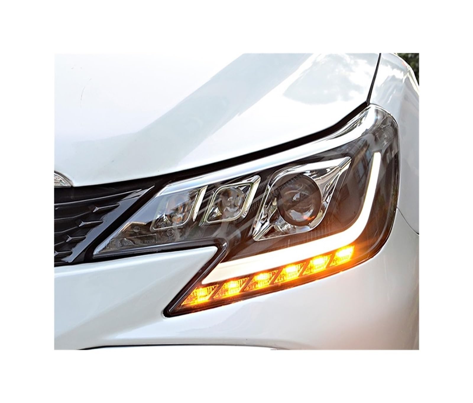 Front Lights Headlights LED DRL Dynamic Moving Turn Signal Demon Eye Head Lamps Auto Assembly Compatible With Toyota Compatible With Reiz 2010-2018(Led in low beam,10-13)