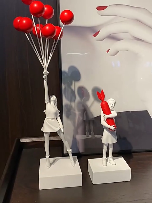 Estatua Decorativa Globo de Niña 57 cm Resina miniatura 6
