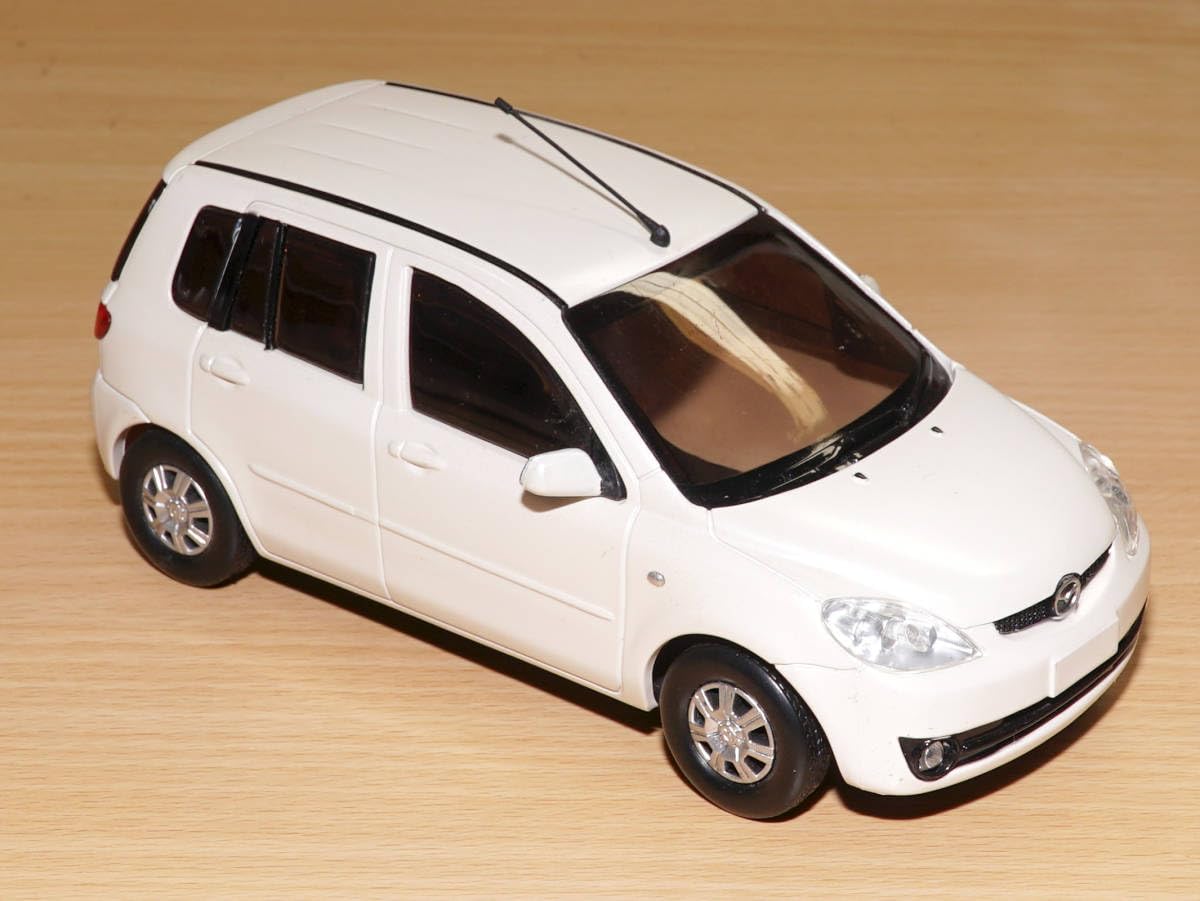 Amazon | 1/24 マツダ Mazda デミオ DEMIO プラスチック ミニカー 