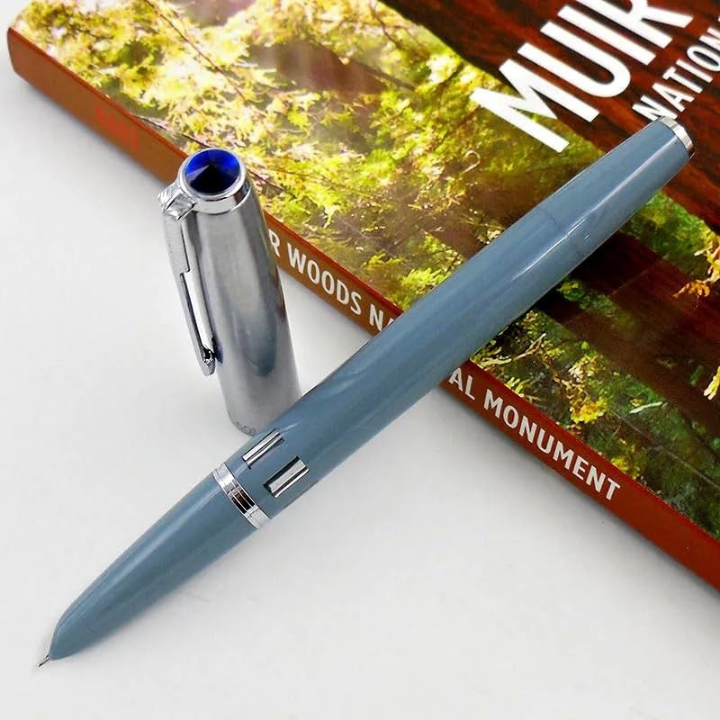 Stylo-plume cadeau d'écriture élégant bleu clair à piston avec pointe fine