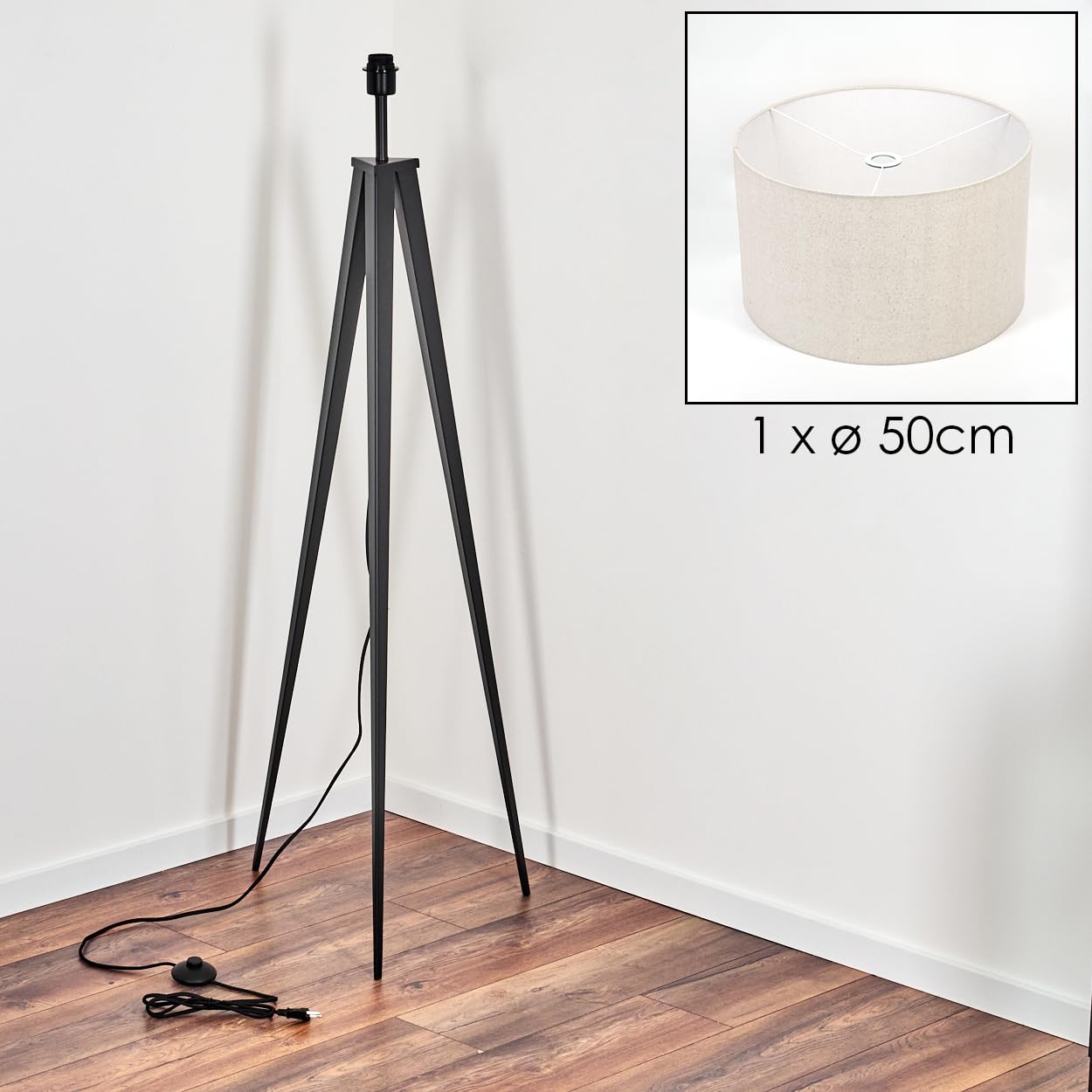 HOFSTEIN Stehleuchte Flemming, Stehlampe aus Metall/Stoff in Schwarz/Beige/Weiß, Leuchte im Boho-Style, skandinavisches Design (Ø 50 cm), Höhe 162 cm, mit Fußschalter, 1 x E27, ohne Leuchtmittel