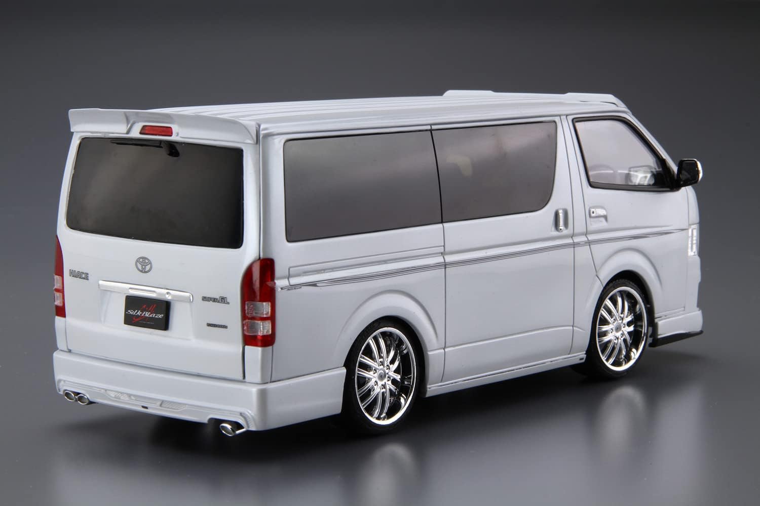 Aoshima 1/24 Silk Blaze TRH200V Hiace VerIII '10Toyota - Plastic Model Building Vehicle Kit, Item # 6335