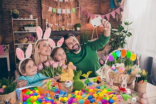 Miniatura 6 de 100 huevos de Pascua rellenos con juguetes novedosos, colores brillantes para cestas de Pascua, recuerdos de fiesta de Pascua y caza