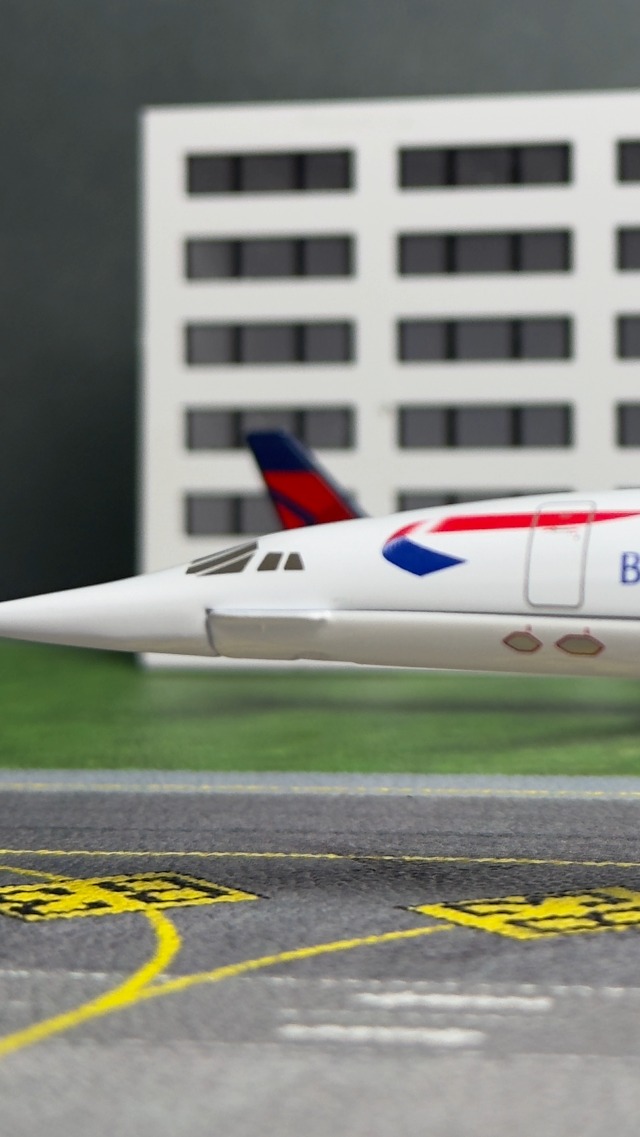 Concorde 1:200 ダイキャストモデル 613YjSbgIgL._UF894,1000_QL80_.jpg
