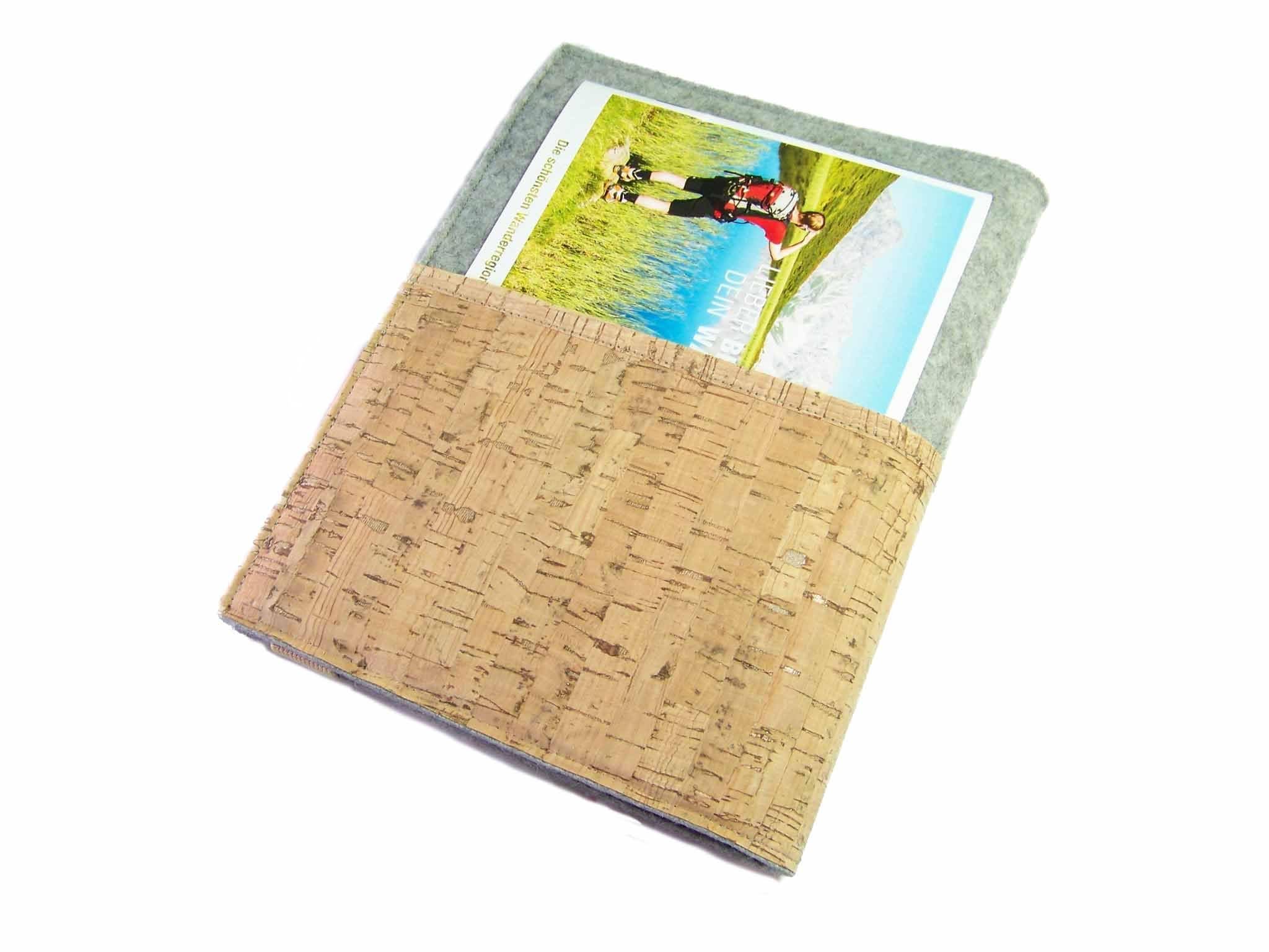 Reiseorganizer Reiseetui Dokumententasche Wollfilz Filz Kork für Reisedokumente inkl. eReader-/Tabletfach bis max. 8"