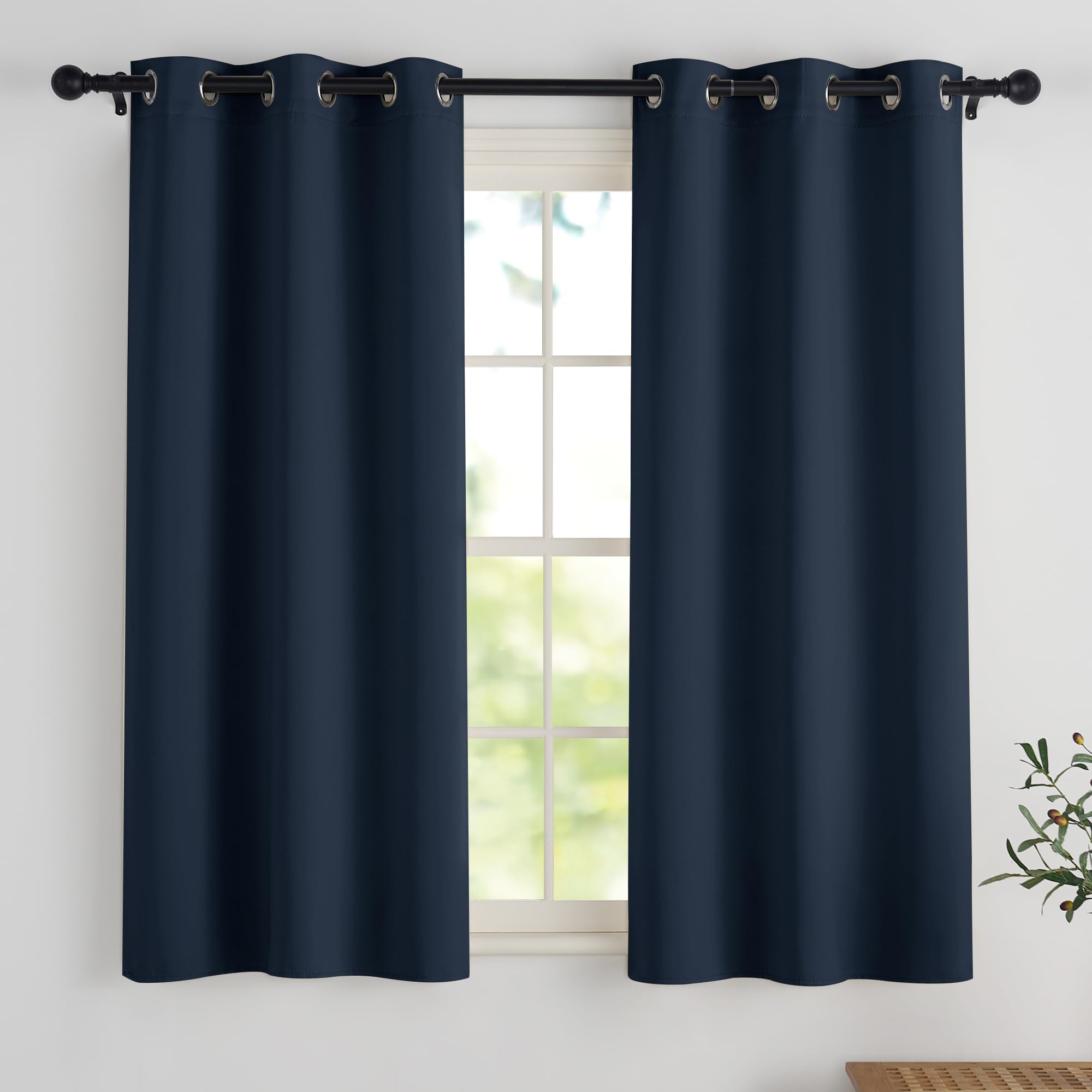 PONY DANCE Tende Oscuranti Cameretta Bambini Moderne 2 Pezzi L 106 x A 114 cm Tende Corte per Finestre Piccole con Anelli Curtain Termica Isolante da Internio, Blu Scuro