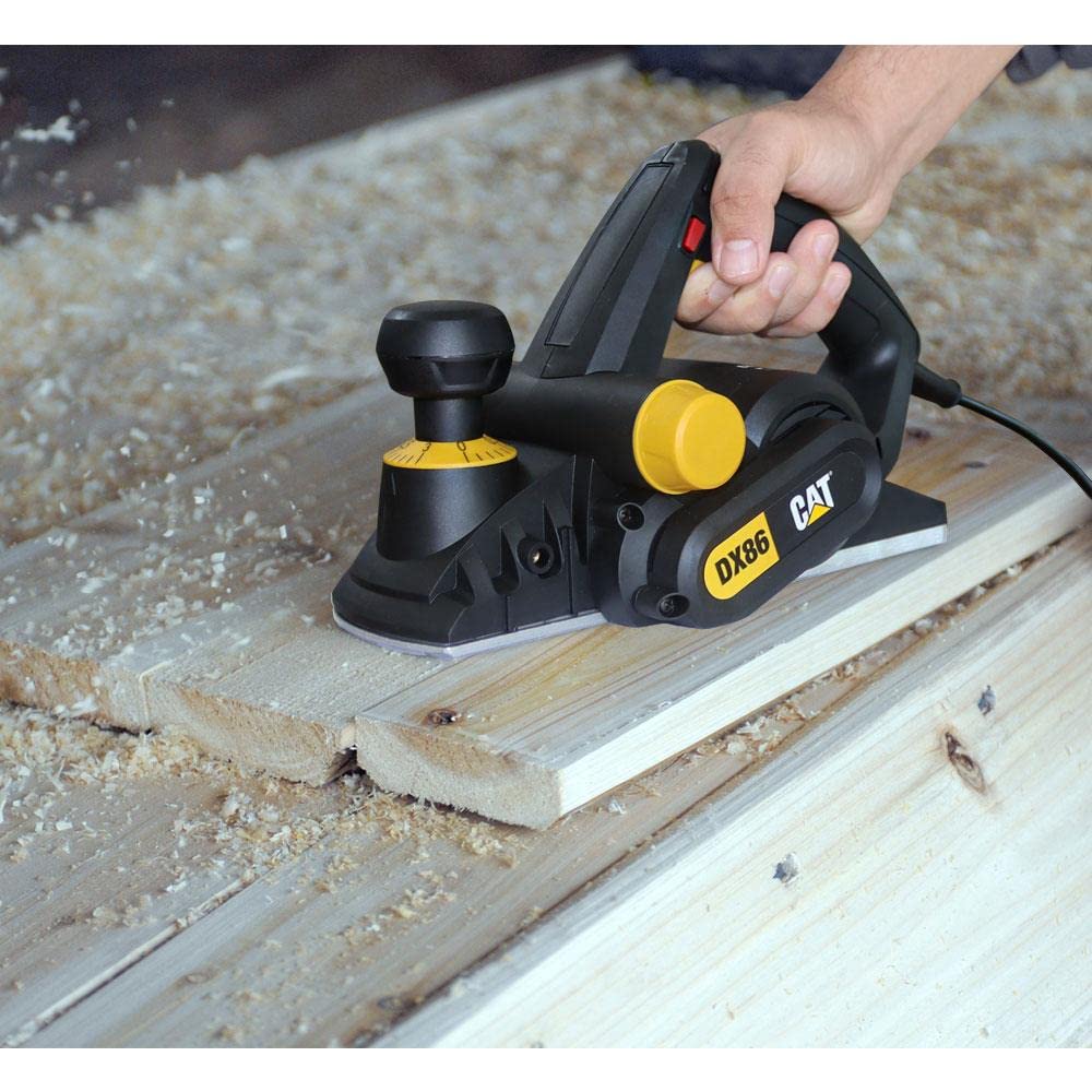 Rallador de madera CAT 900 W, 3 mm