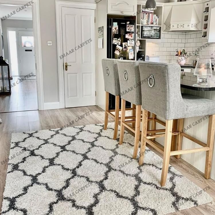 Image of Super Ultra Modern Soft Shaggy Handcrafted Anti-Skid Silk Touch Carpet, Size 12x12 Feet, Color White & D Grey