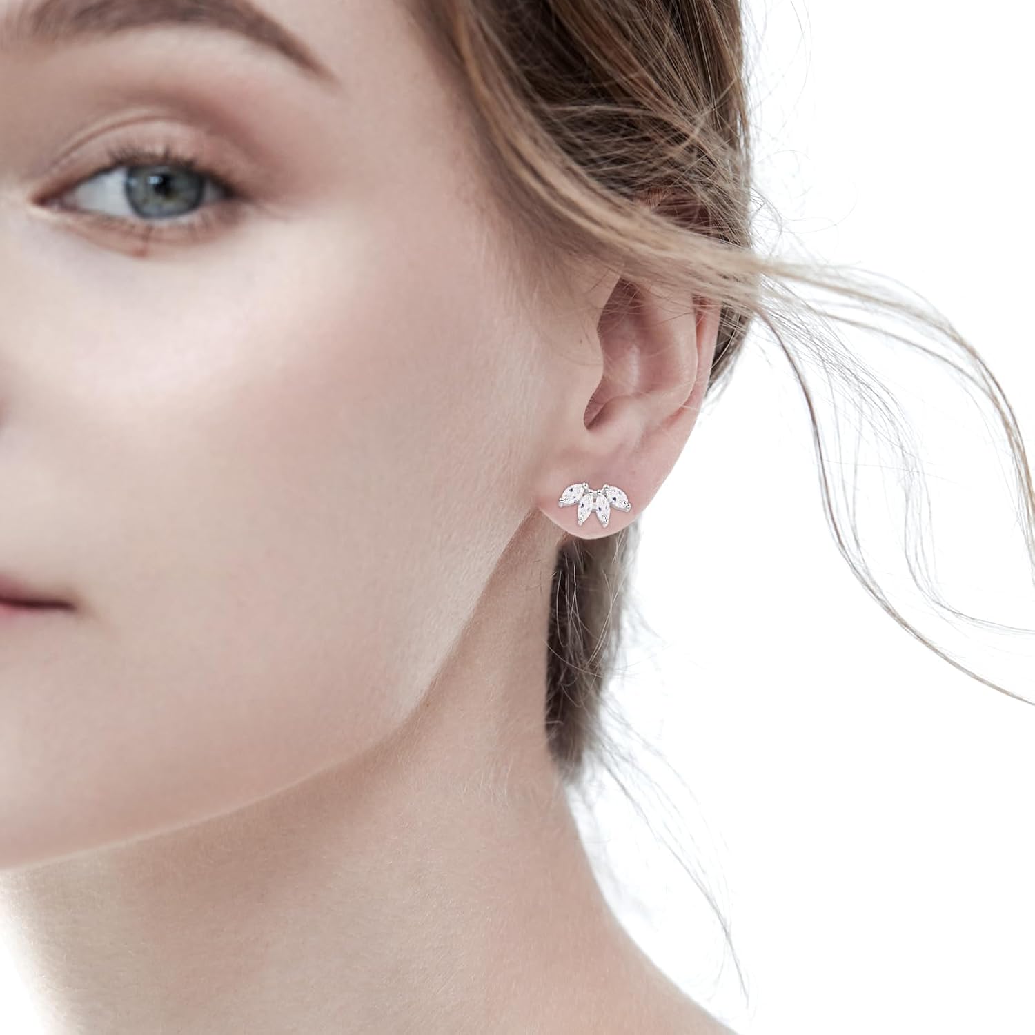 Marquise Moissanite Stud Earrings Maple Leaf, 0.8cttw D Color VVS1 18k Gold Plated 925 Sterling Silver Leaves Earrings for Women Girlfriend Birthday Gifts