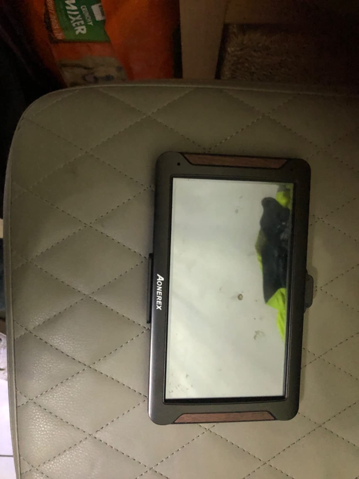 Aonerex Sat Nav, 7 inch Touch Screen GPS Navigation with Latest UK Europe Maps for Car Truck