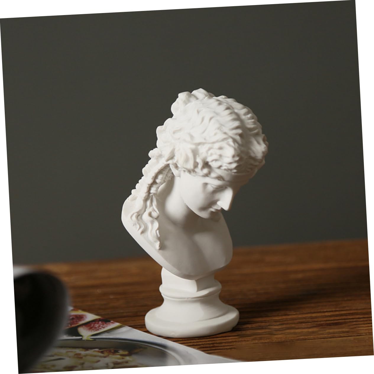 HOODANCOS 1pc Mythology Bust Figurine Unique Home Ornament for Living Room Office Desktop Decoration for Birthdays and Special Occasions