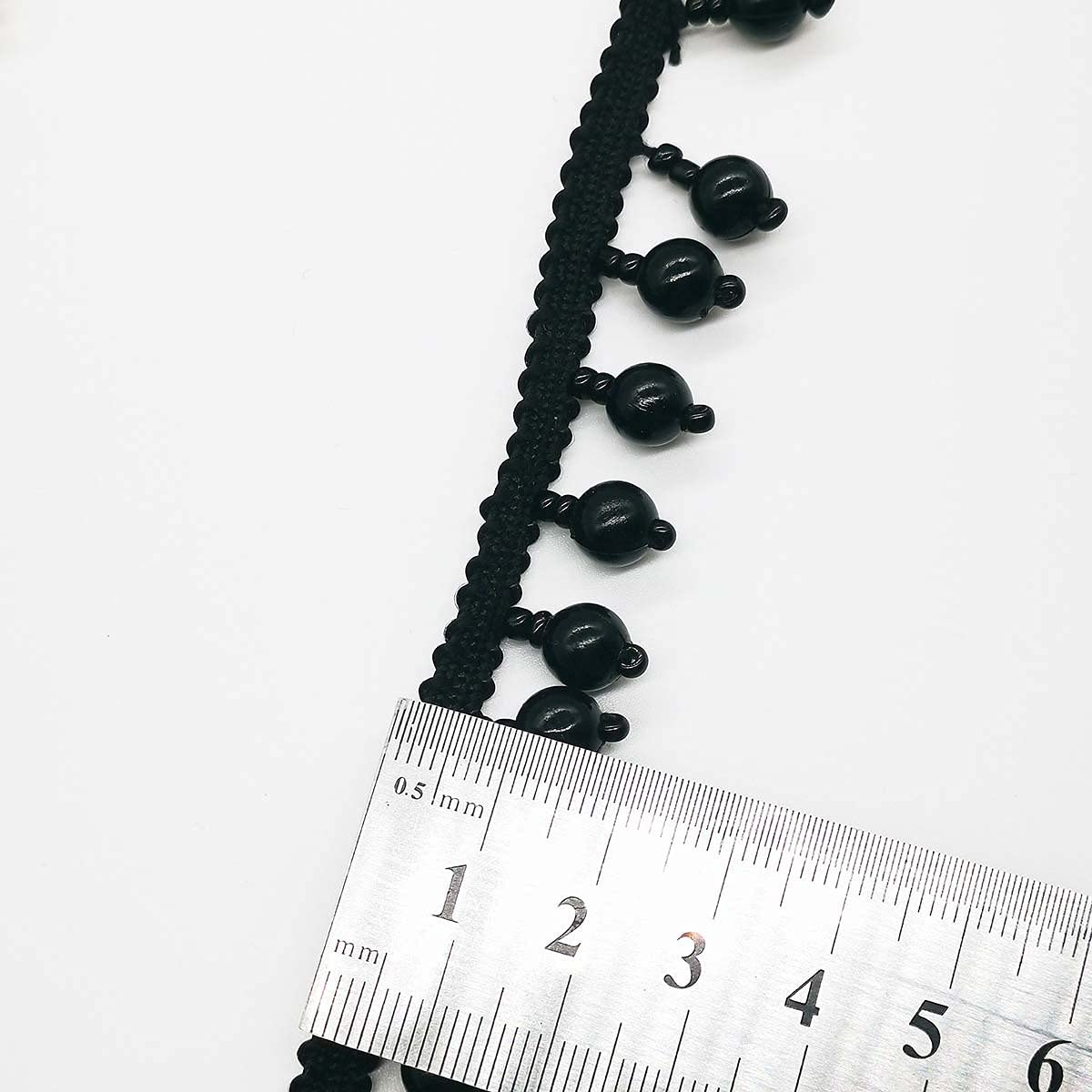 1 Yard Perlenbesatz mit Fransen