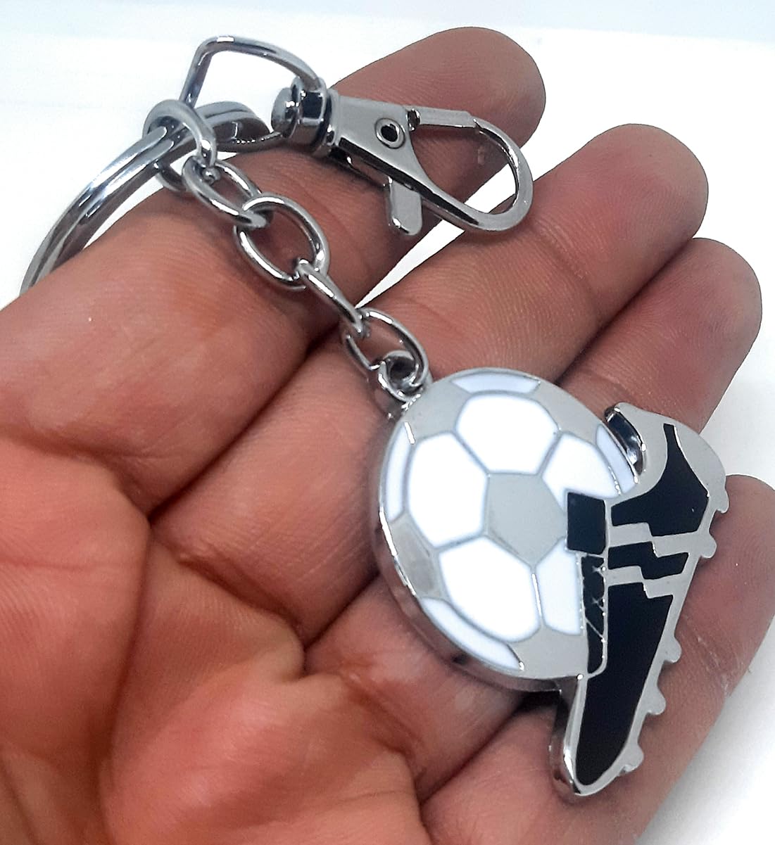 Aura Sportperson Football Soccer Shoe Ball Gift Keychain For Men Women Girls Boys Friends Metal Keyring For Bike Car Multicolor Keychain 3 61YvKlitGmL. SL1201