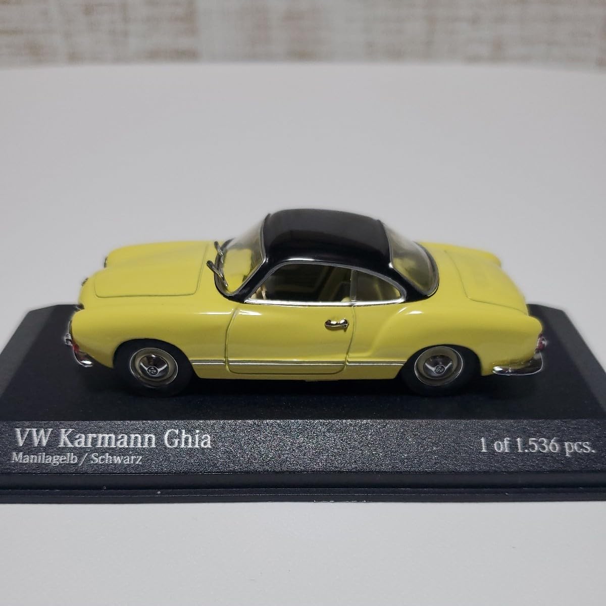Amazon | 1/43 ミニチャンプス/Volkswagen Karmann Ghia Coupe 1957