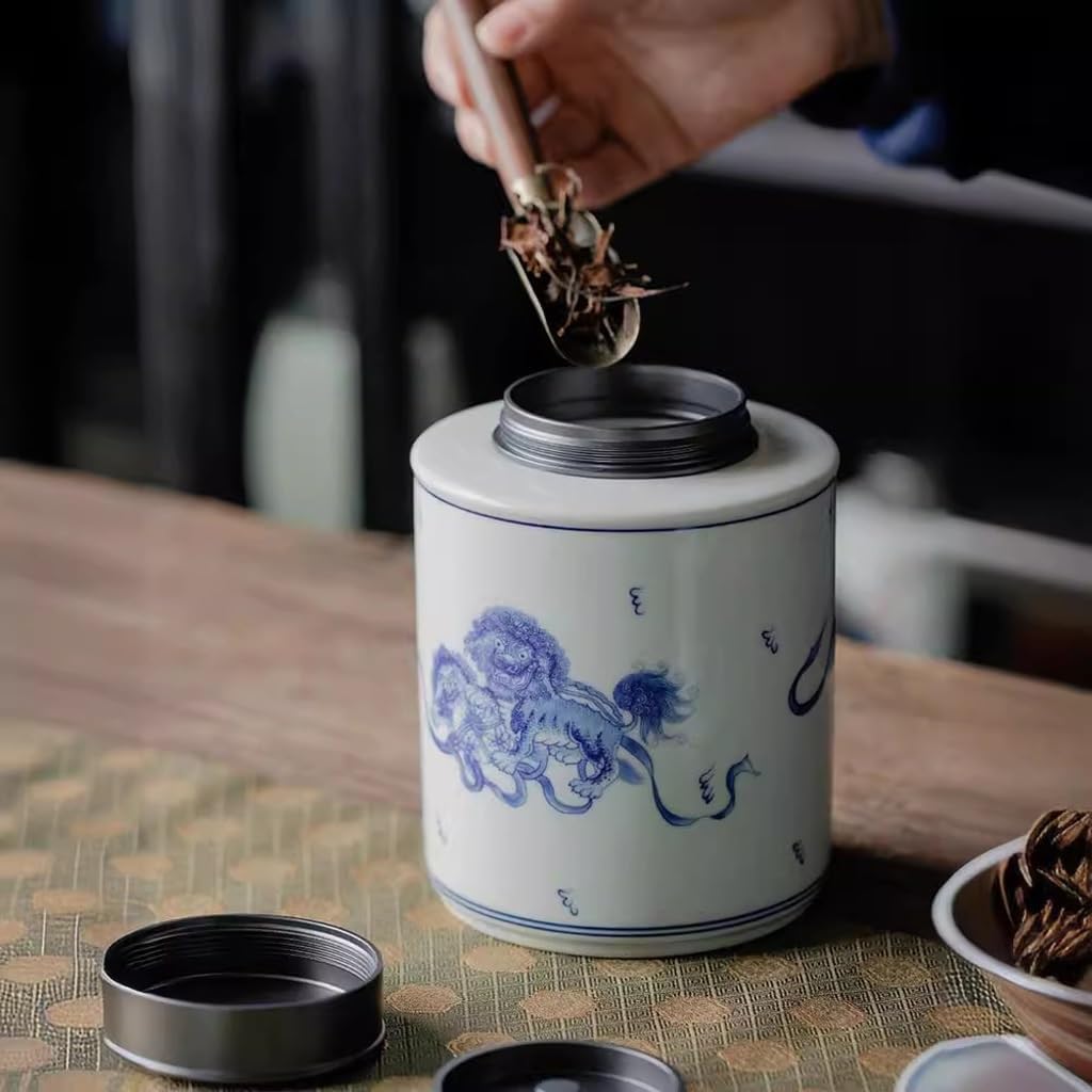 SONGCHAO Sugar Jar Antique Blue and White Porcelain Tea Can, Metal Lid Sealed, Universal for Black and Green, Storage, Home Decoration Tea Canister