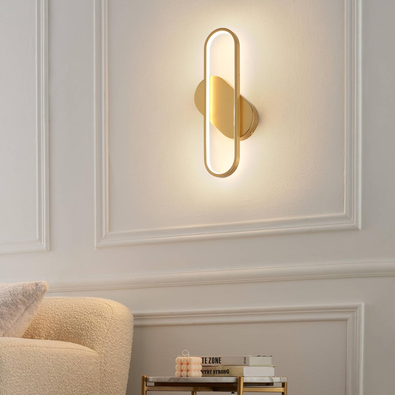 KOSILUM Evelia - Aplique de pared ovalado de diseño dorado (1361 lm, luz blanca cálida), diseño de salón, dormitorio, cocina, pasillo, 1361 lm, LED integrada, IP20 | Luz blanca cálida, 1361 lm, LED incorporado, IP20
