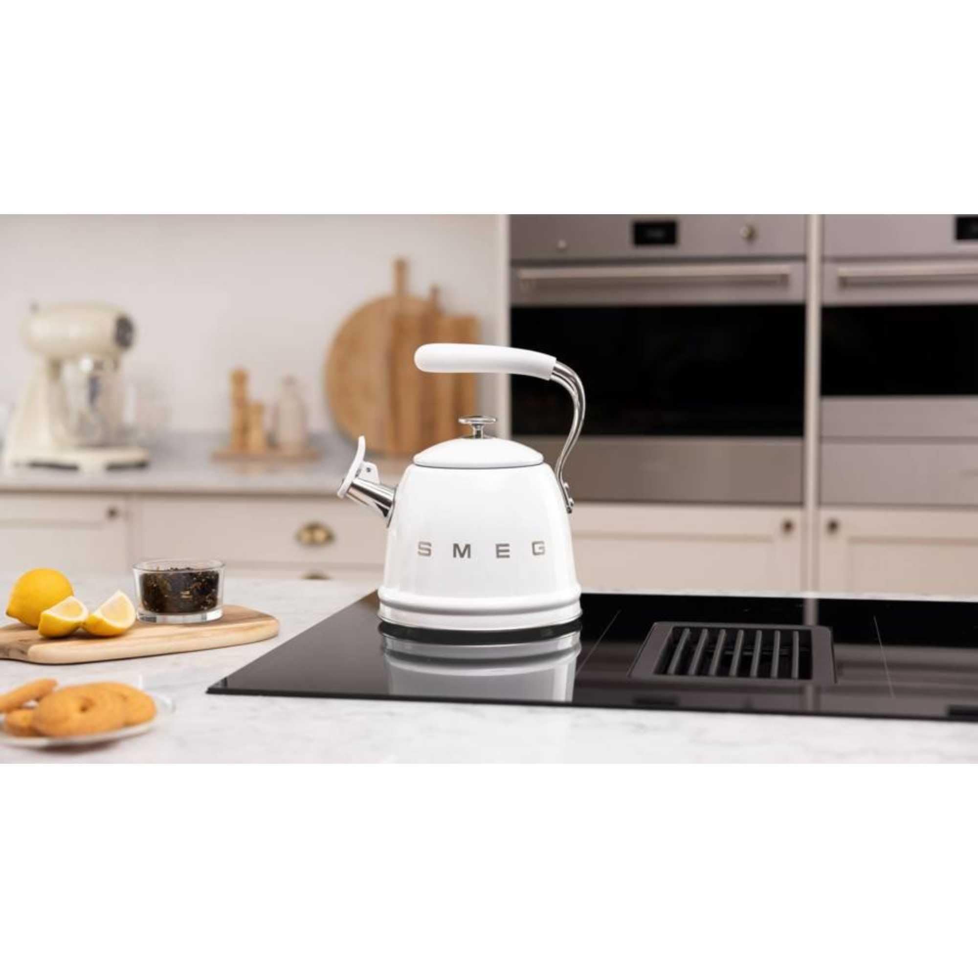 Smeg WKF01WH Whistling Kettle for Hobs, Stainless Steel, 2.3 liters, White