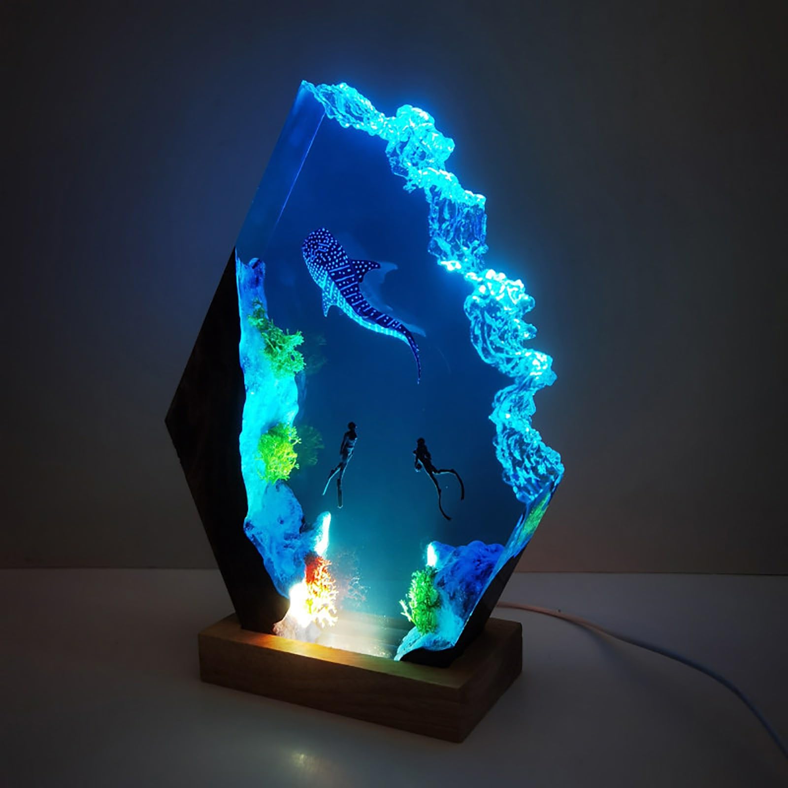 FGJtguE Woods lamp, Handmade Ocean Resin Lamp,Oversized Realistic Whale Shark & Diver Scene,Deco for Lovers