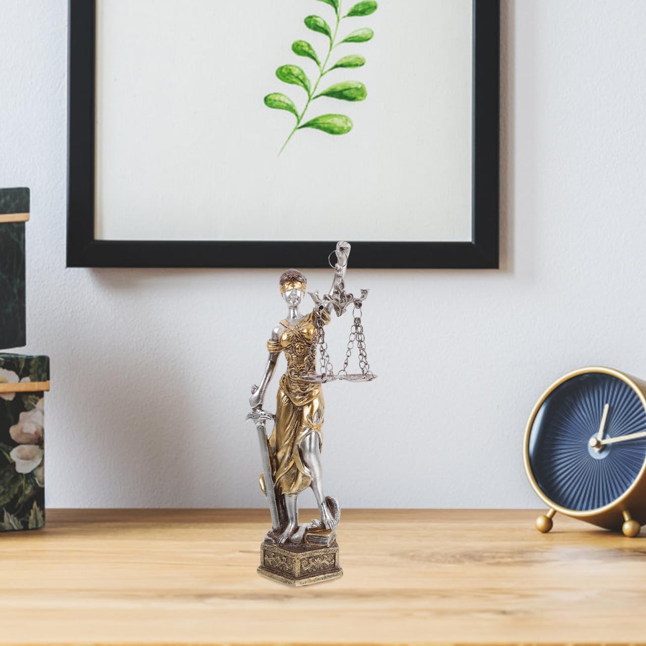 Gatuida Lady Justice Statue Aus Harz Griechische Göttin Der Gerechtigkeit Skulptur Für Bürodekoration Und Anwaltskanzlei 7.28X2.36X1.77 Zoll Dekofigur Der Justitia Mit Maßstäben