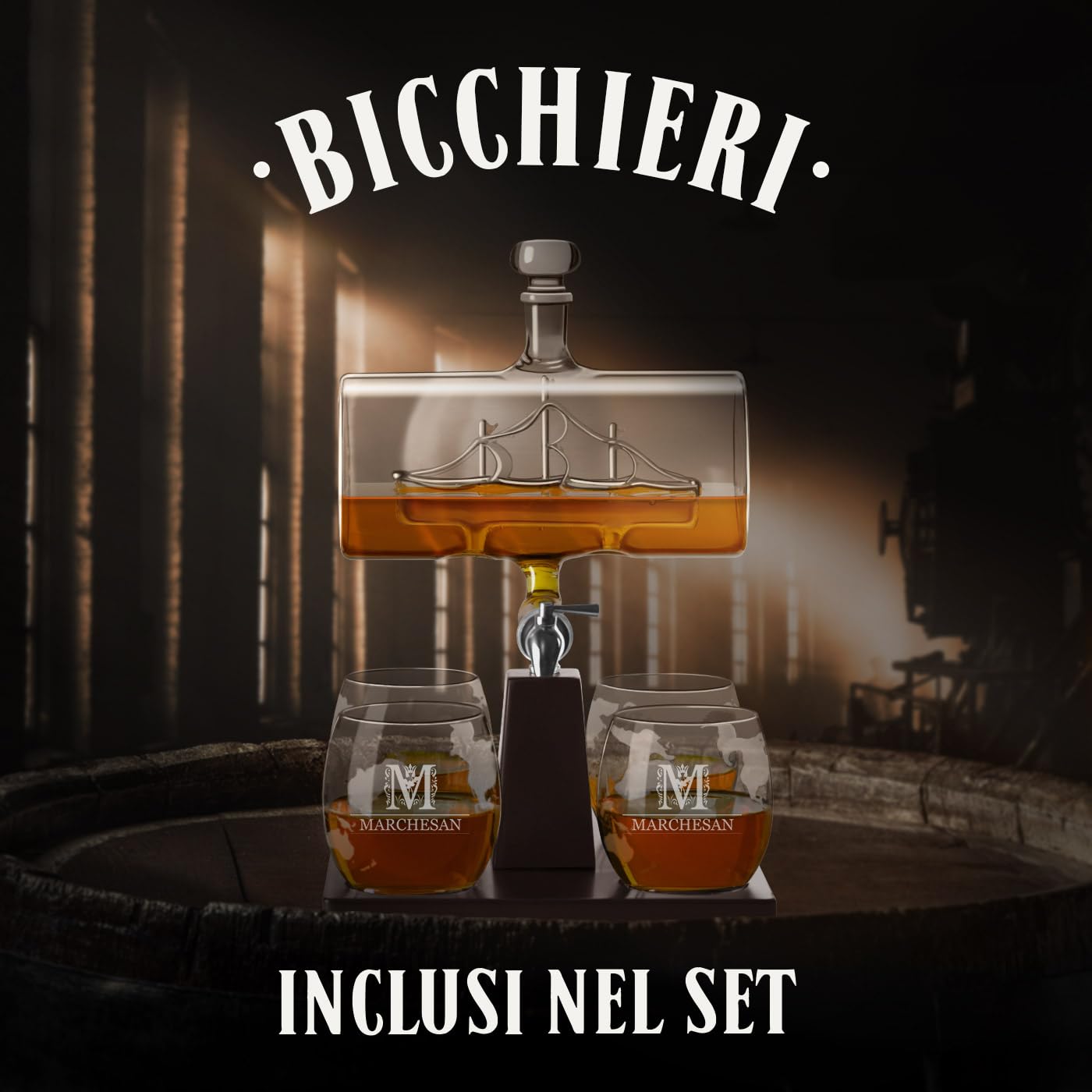 Maverton Decanter per Whisky in vetro - incisione personalizzata - Caraffa da 1000 ml con una nave all’interno + 4 Set bicchieri whisky - idea regalo per l’uomo - nobile