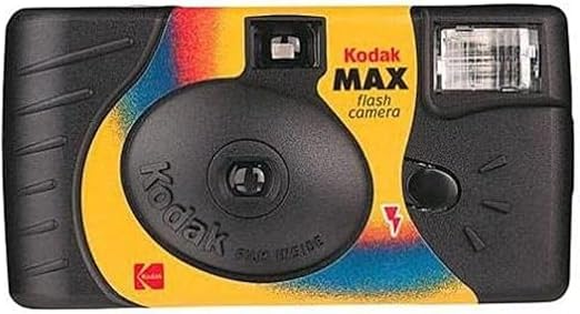 Kodak 35mm Single Use Camera with In-Built Automatically Rechargeable Power Flash and 27 Exposures Max 800 Film