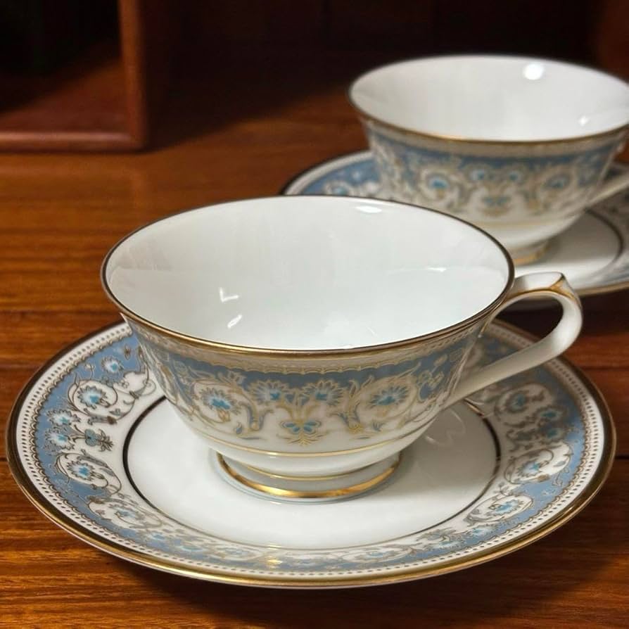 ノリタケ　 Noritake ポロネーズ　カップ&ソーサー　ティーセット Amazon.co.jp: Noritake Polonaise Cup Saucer, 2 Guests : Home