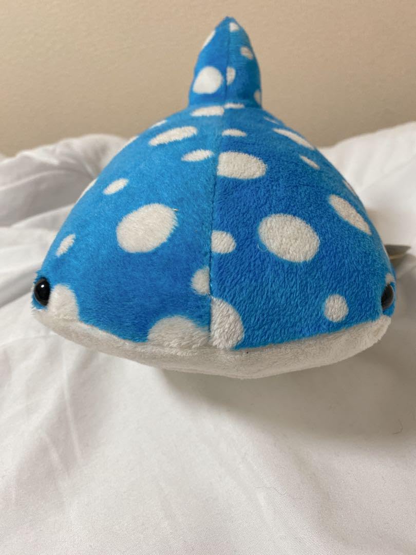 Amazon.co.jp: 海遊館 ジンベエザメ ぬいぐるみ A6271 : おもちゃ
